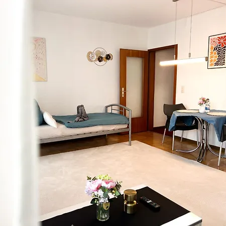 Helle 2 Mit Balkon Gemuetlich & Zentral Apartamento Aalen