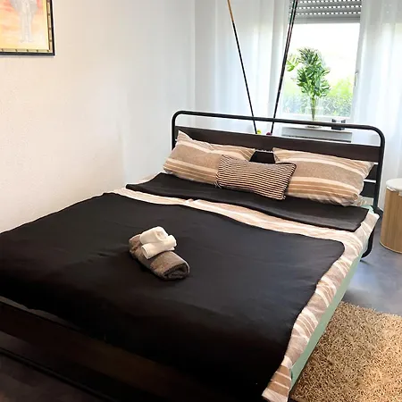 Helle 2 Mit Balkon Gemuetlich & Zentral Apartamento