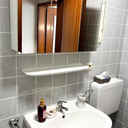 Helle 2 Mit Balkon Gemuetlich & Zentral *